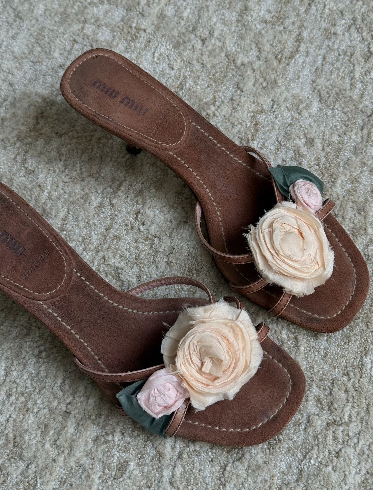 RARE Miu Miu Floral Silk Roses Kitten Heels Size 8