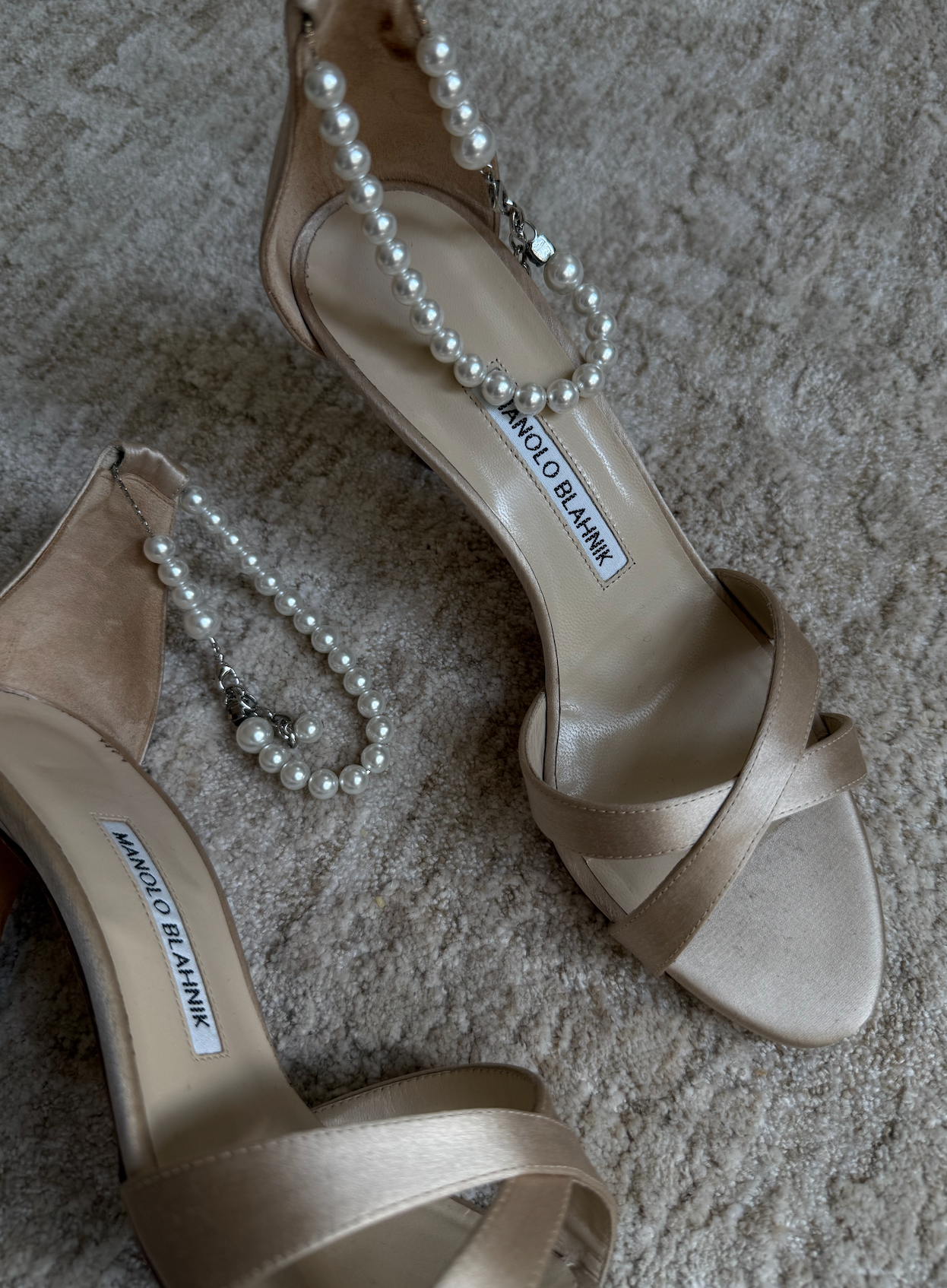 RARE UNWORN Manolo Blahnik Heels with Pearls Size 37