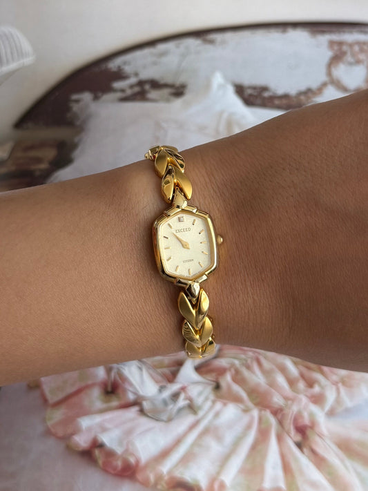 Gold Toned Citizen Watch w Box