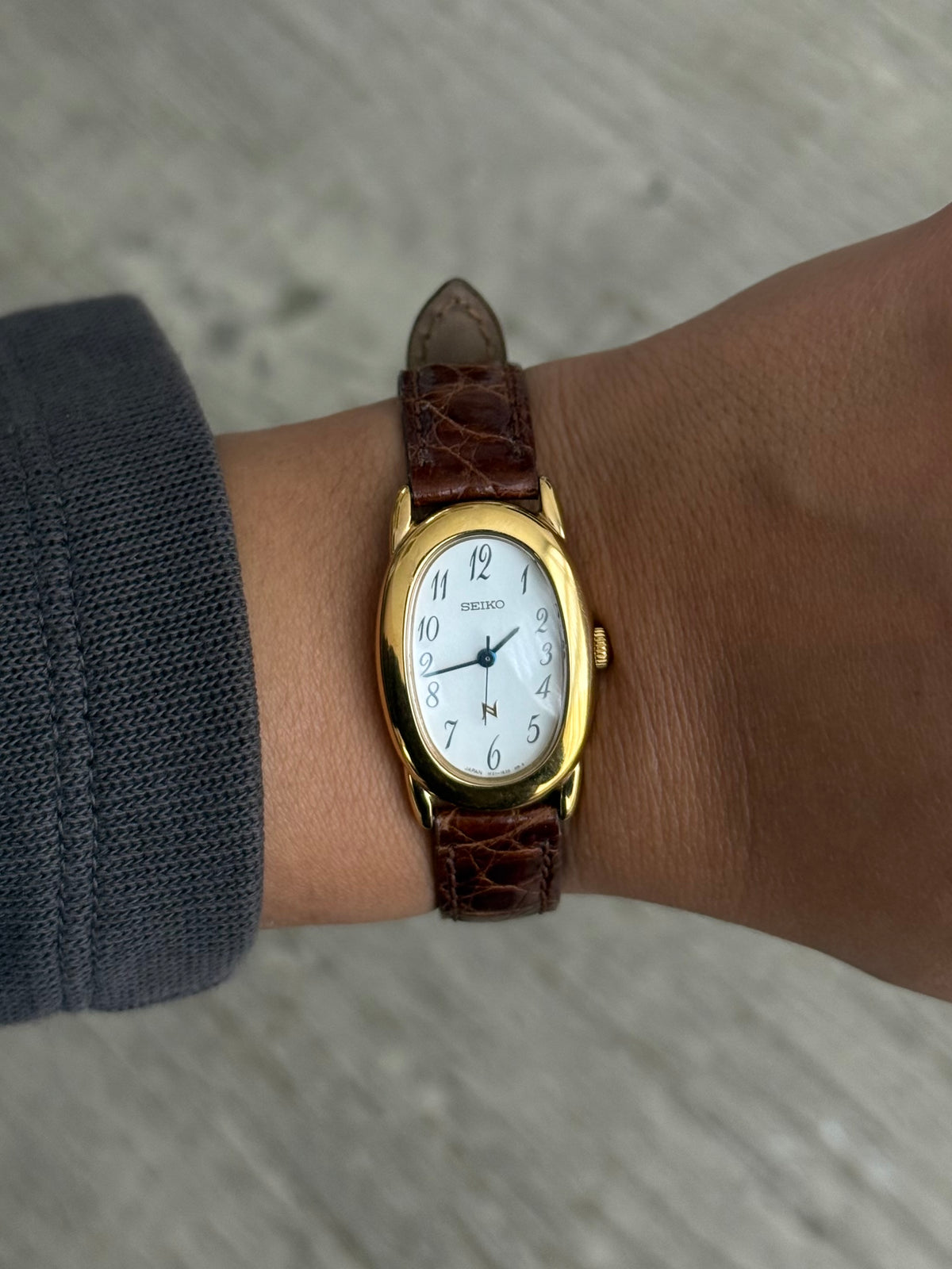 Vintage Seiko 90's Baignoire Brown Leather Band Watch