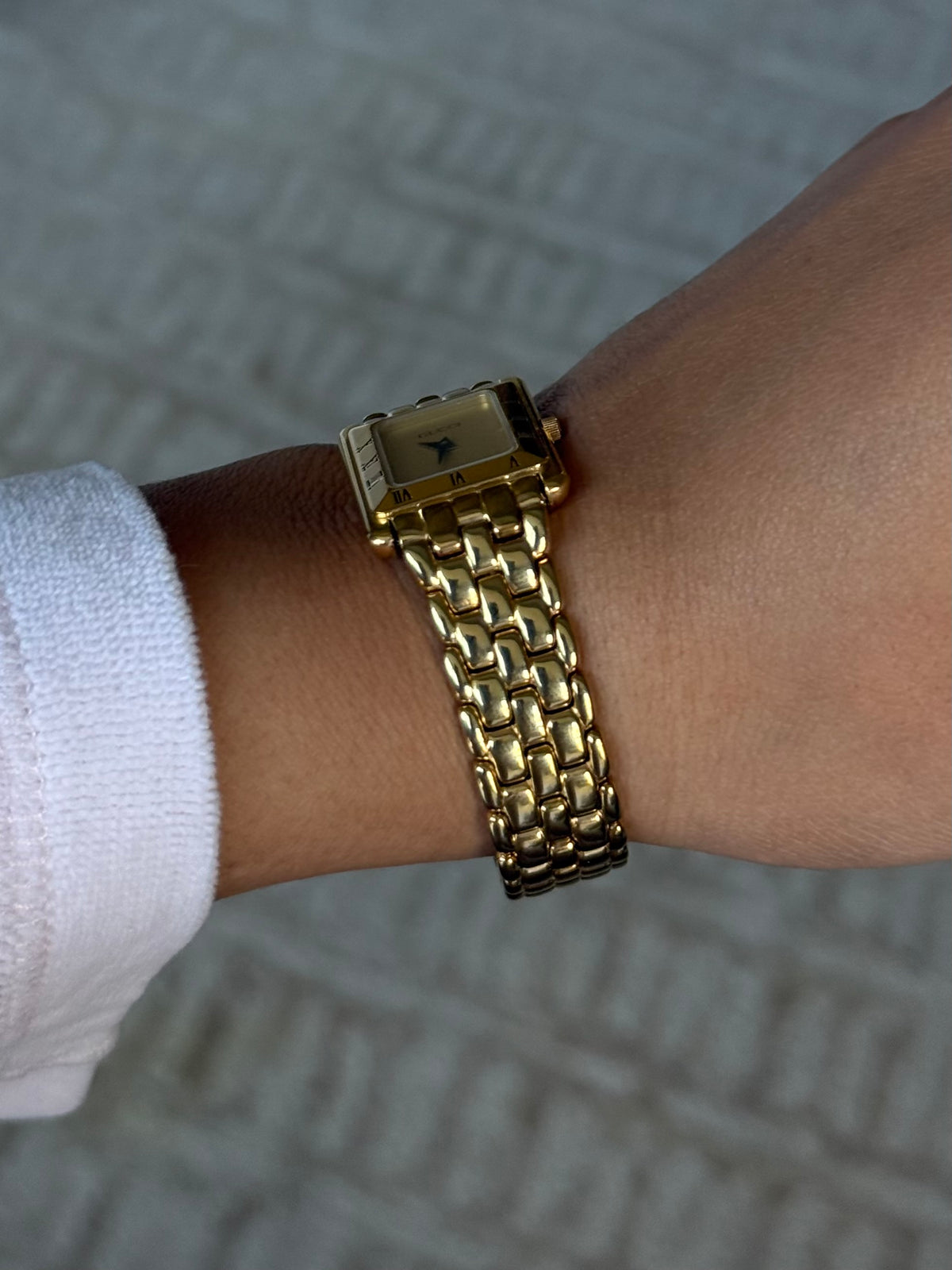 18K Gold Plated Vintage Gucci Watch w/ box