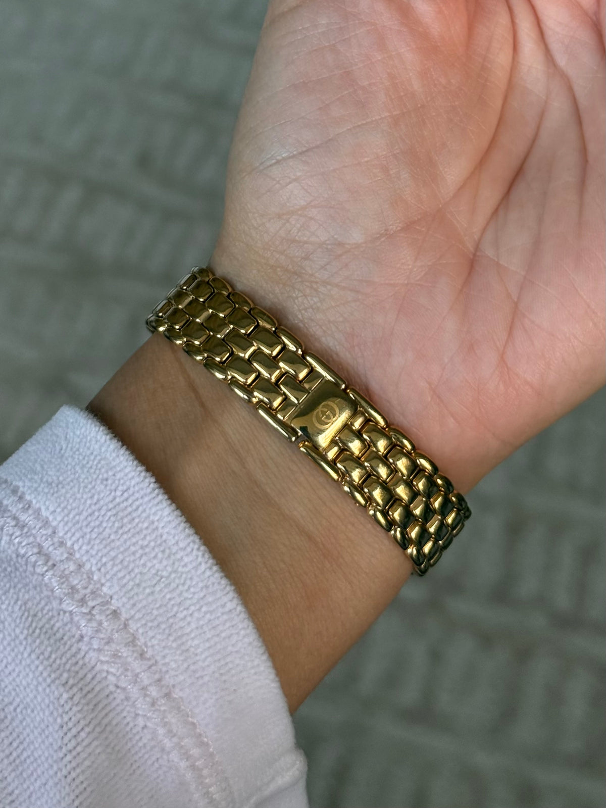 18K Gold Plated Vintage Gucci Watch w/ box