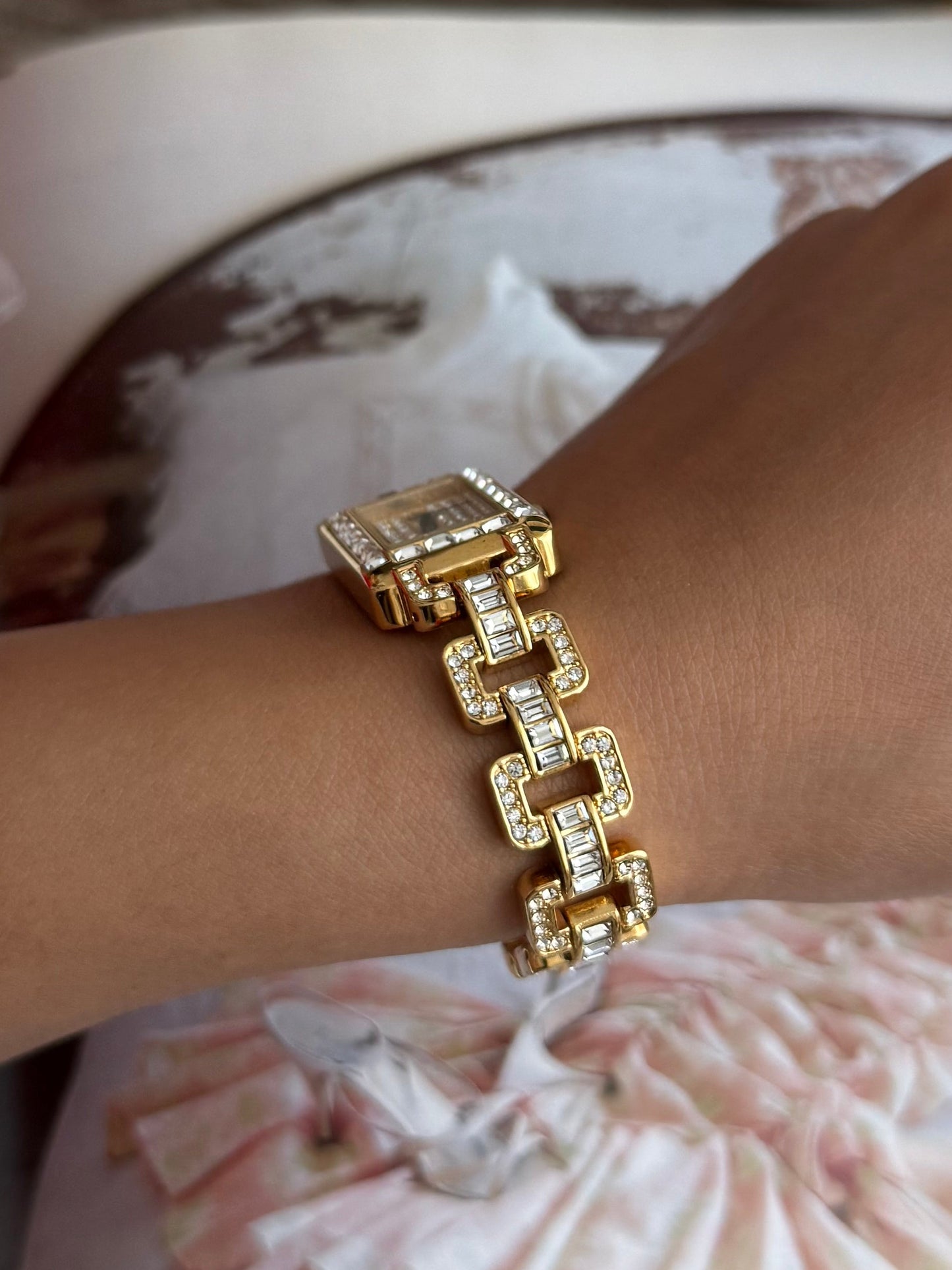 Gloria Vanderbilt Crystal Watch