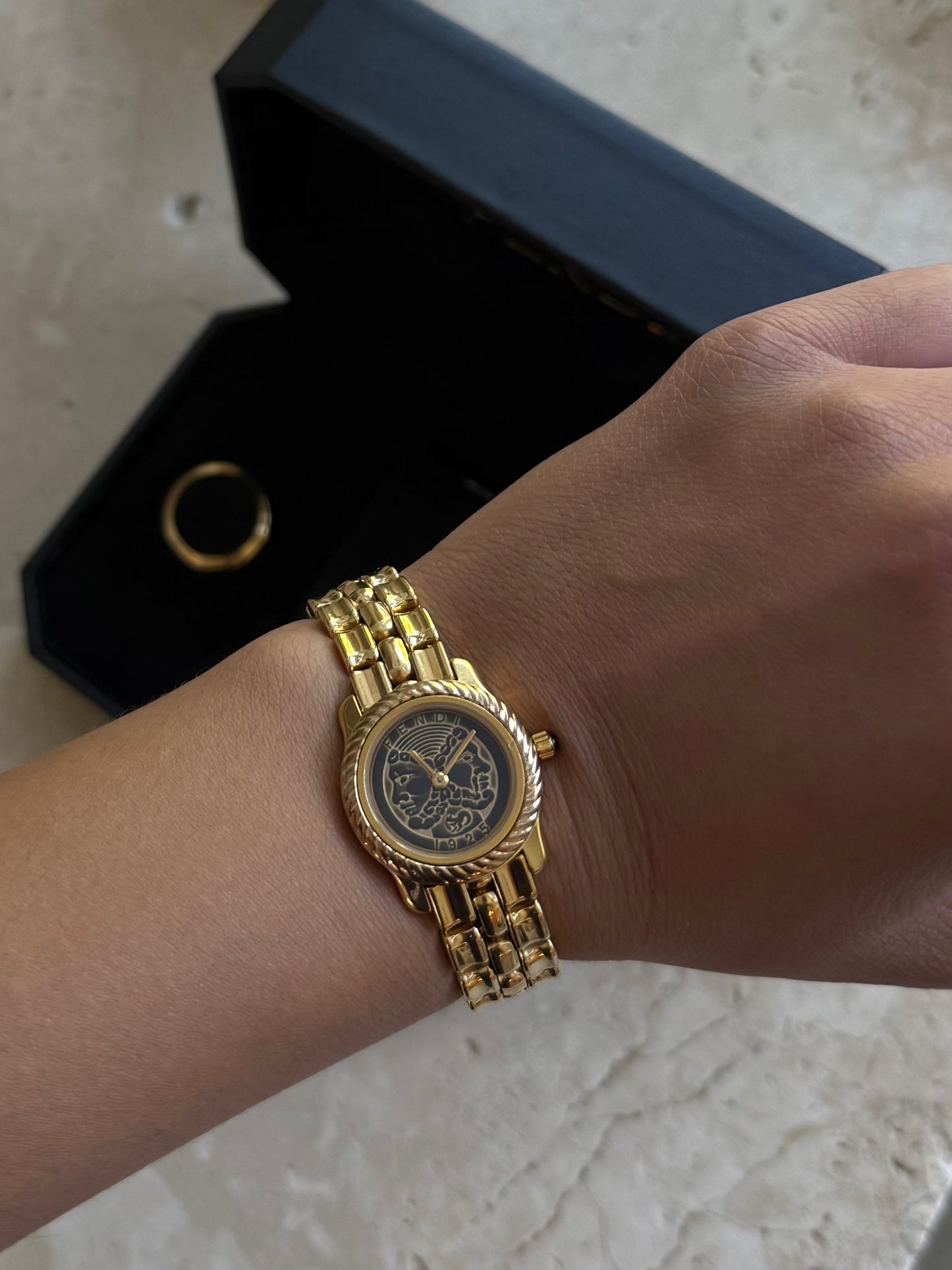 Authentic ULTRA RARE 18k Gold Plated Fendi 850L Roman Double Face Watch SET (With Original Box & 3 Interchangeable Bezels)