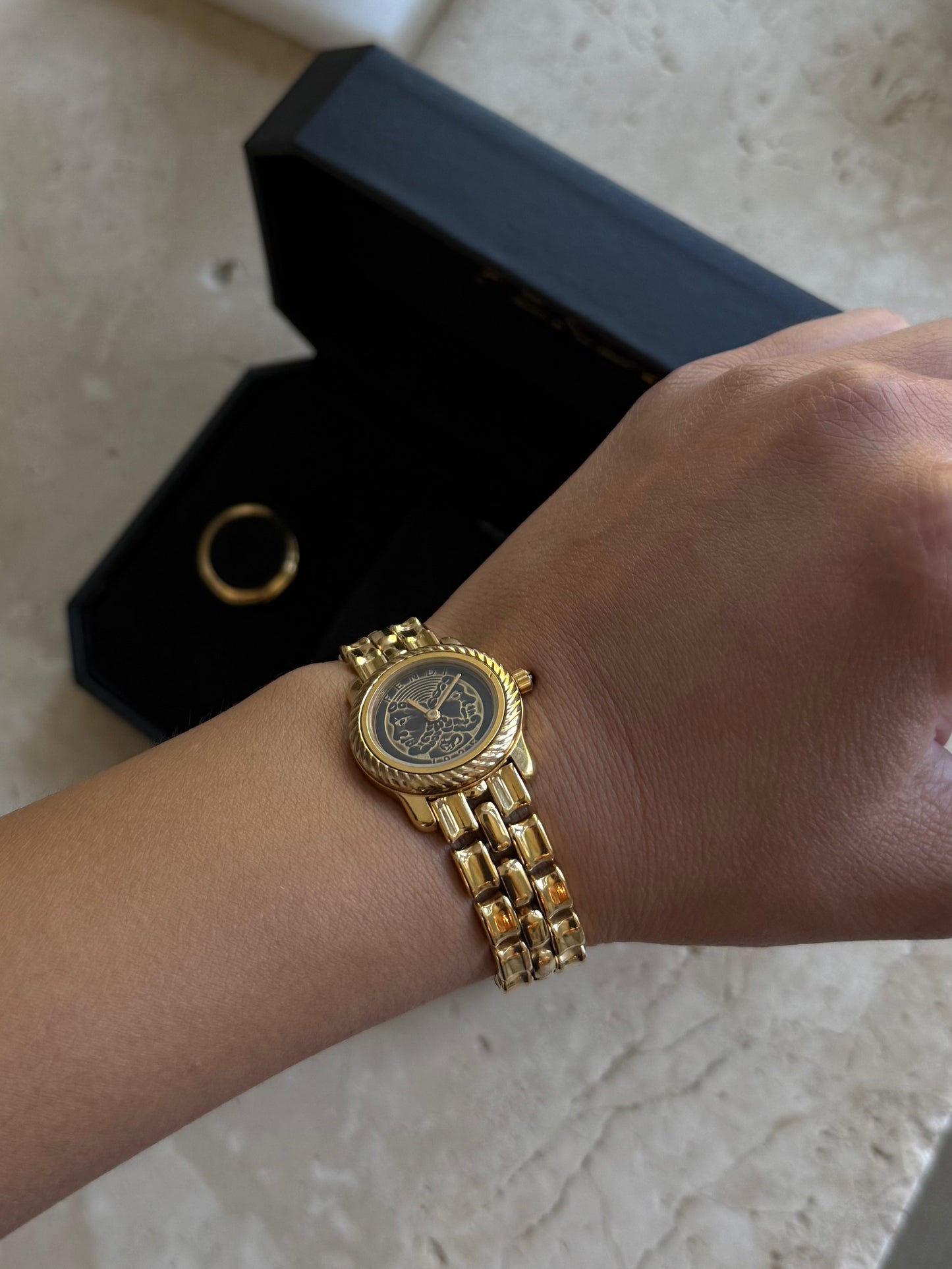 Authentic ULTRA RARE 18k Gold Plated Fendi 850L Roman Double Face Watch SET (With Original Box & 3 Interchangeable Bezels)