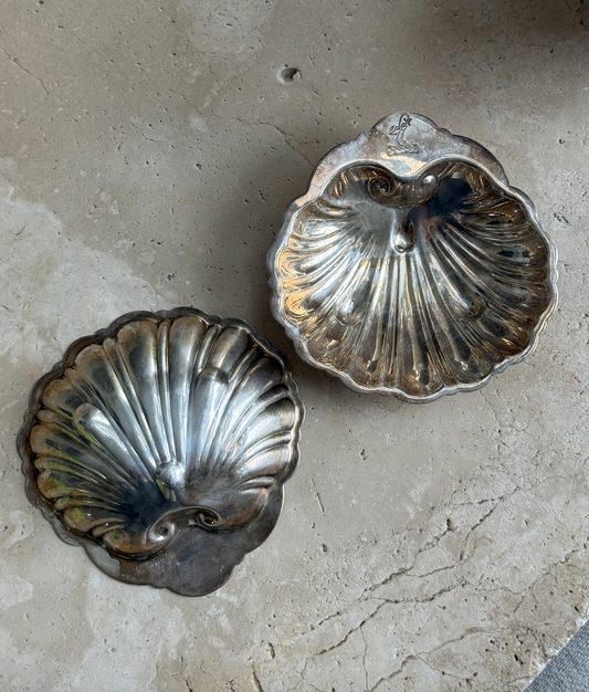 Antique 1960's silver-plated Clam Shell Bowl, Set of 2